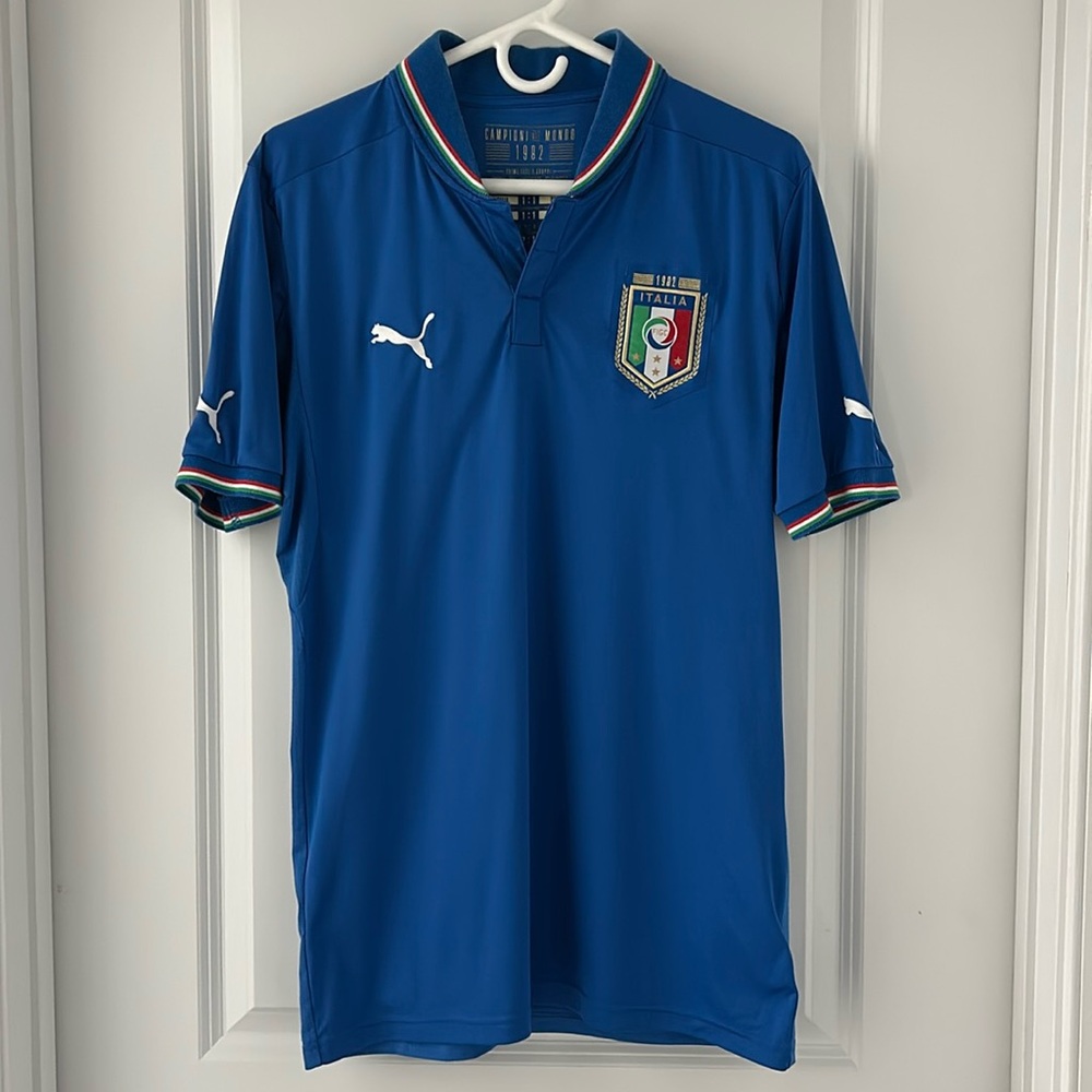 Puma Italy National Soccer Jersey, Men's size L